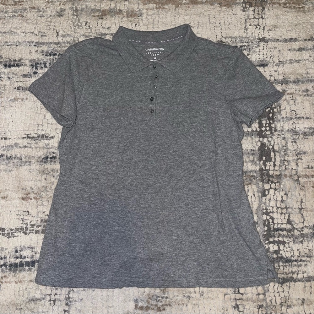 lightly worn top